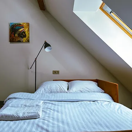 Oasis Next To A Park דירה קלייפדה