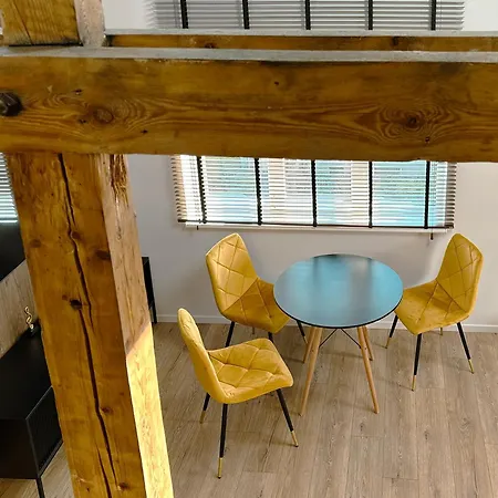 Oasis Next To A Park 클라이페다